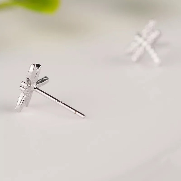 🛍 💯 925 Sterling Silver Dragonfly Stud Earrings - Picture 6 of 7